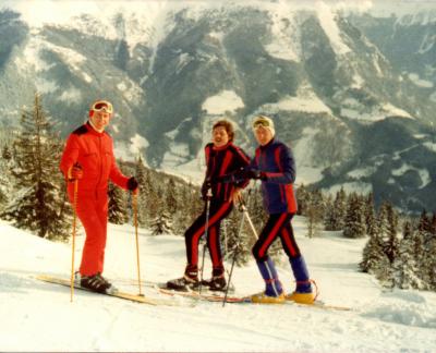 Völkl Hans, Schmid Franz, Zellner Ernst (Ernesto) beim Skifahren, Febr. 1979